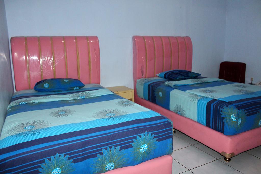 Hotel Indonesia Пекалонган Экстерьер фото
